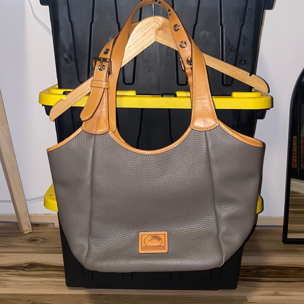Dooney & Bourke leather purse
